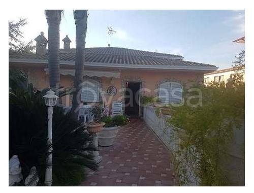 casa indipendente in vendita a Latina