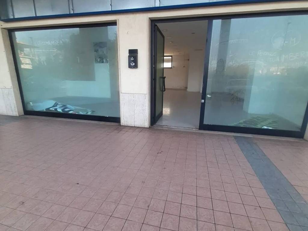 ufficio in vendita a Latina