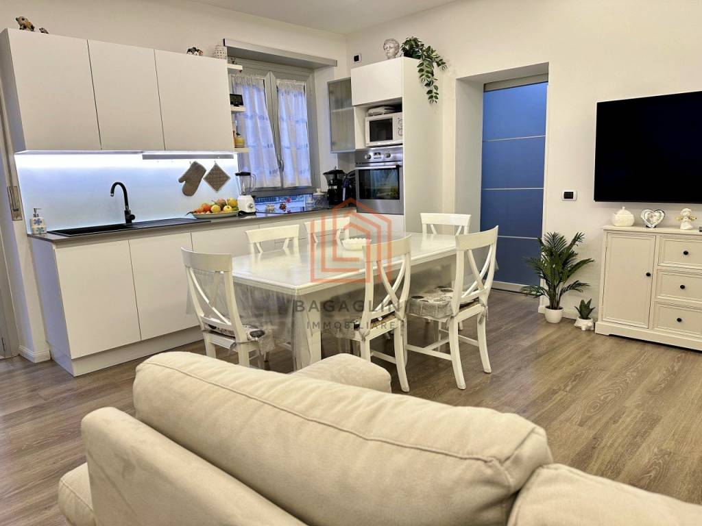 appartamento in vendita a Latina in zona Centro Città