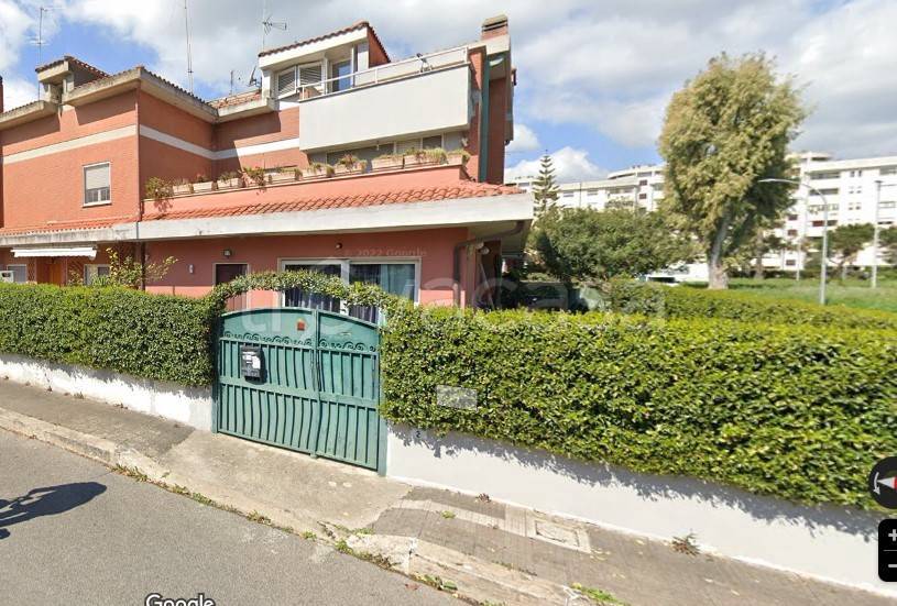 casa indipendente in vendita a Latina