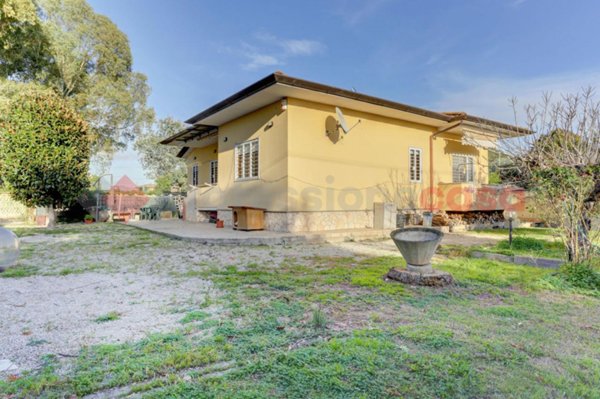 casa indipendente in vendita a Latina in zona Borgo Santa Maria
