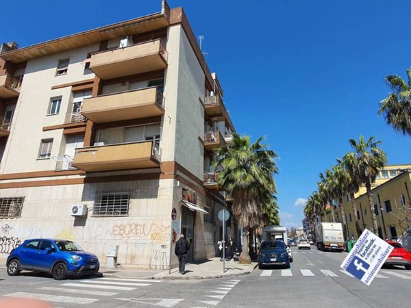negozio in vendita a Latina in zona Centro Città