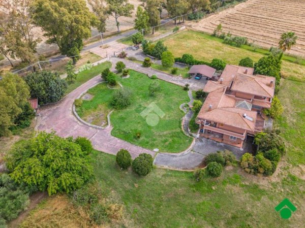 casa indipendente in vendita a Latina in zona Borgo Piave