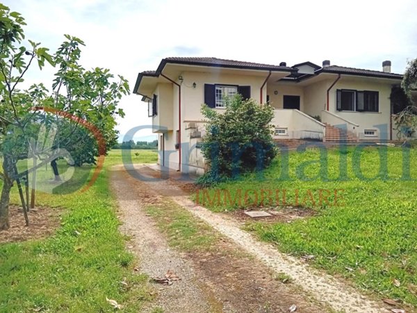 casa indipendente in vendita a Latina in zona Borgo Podgora