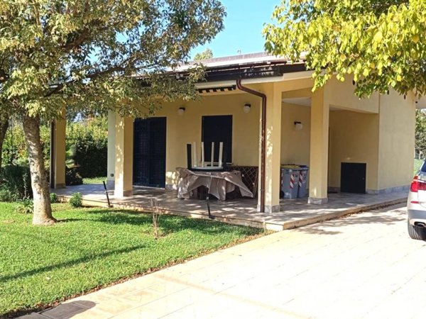 casa indipendente in vendita a Latina in zona Borgo Sabotino