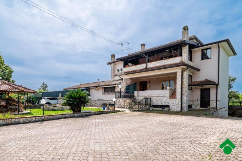 casa indipendente in vendita a Latina in zona Borgo Bainsizza