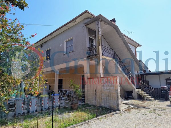appartamento in vendita a Latina in zona Chiesuola