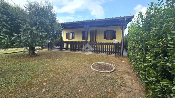 casa indipendente in vendita a Latina in zona Foce Verde