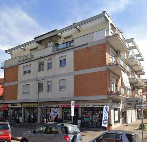 appartamento in vendita a Latina in zona Centro Città