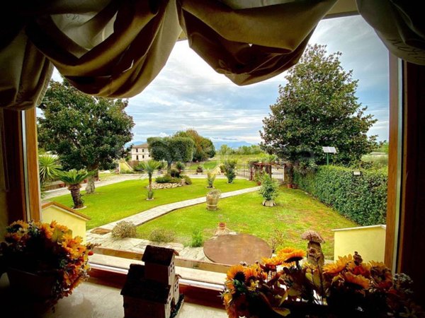casa indipendente in vendita a Latina in zona Borgo San Michele