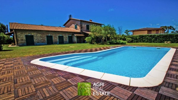 casa indipendente in vendita a Latina in zona Borgo San Michele