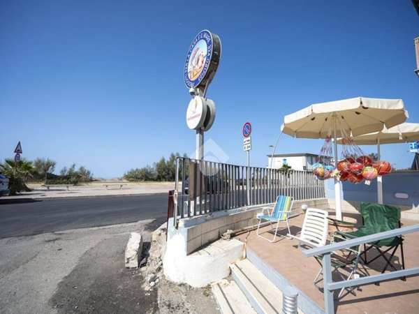 negozio in vendita a Latina in zona Foce Verde