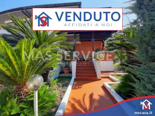casa indipendente in vendita a Latina