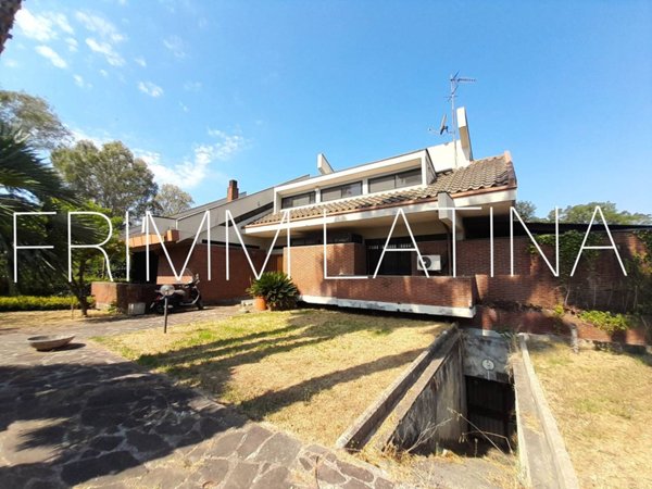 casa indipendente in vendita a Latina