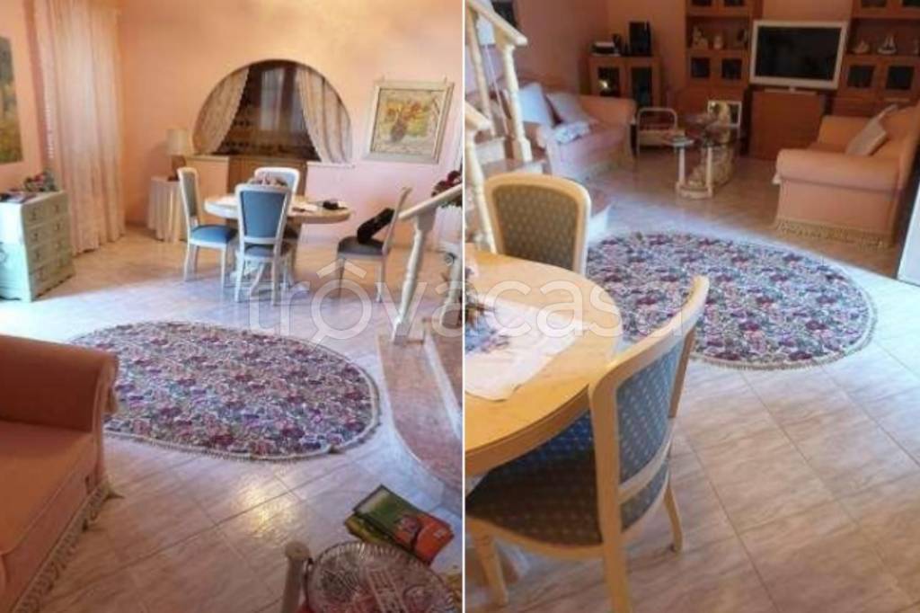 casa indipendente in vendita a Latina