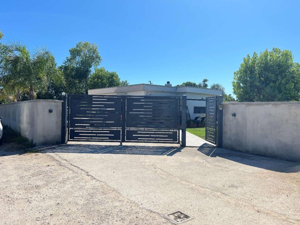 casa indipendente in vendita a Latina in zona Foce Verde