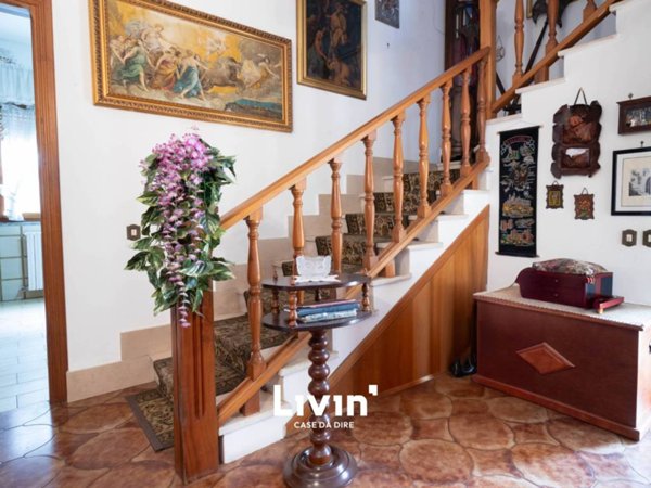 casa indipendente in vendita a Latina in zona Centro Città