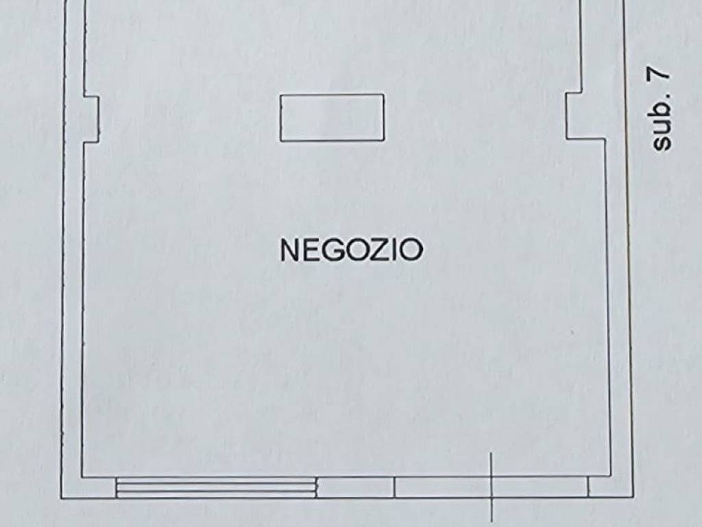 negozio in vendita a Latina in zona Centro Città