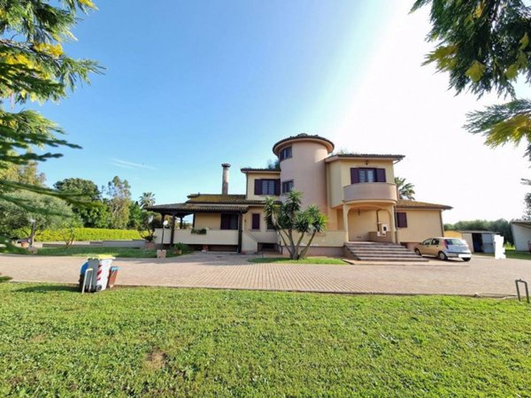 casa indipendente in vendita a Latina in zona Cerreto Alto