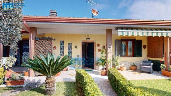 casa indipendente in vendita a Latina