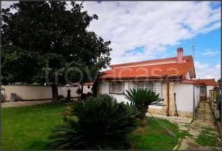 casa indipendente in vendita a Latina in zona Foce Verde