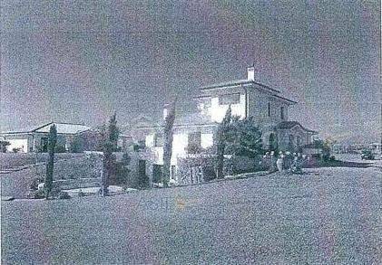 casa indipendente in vendita a Latina