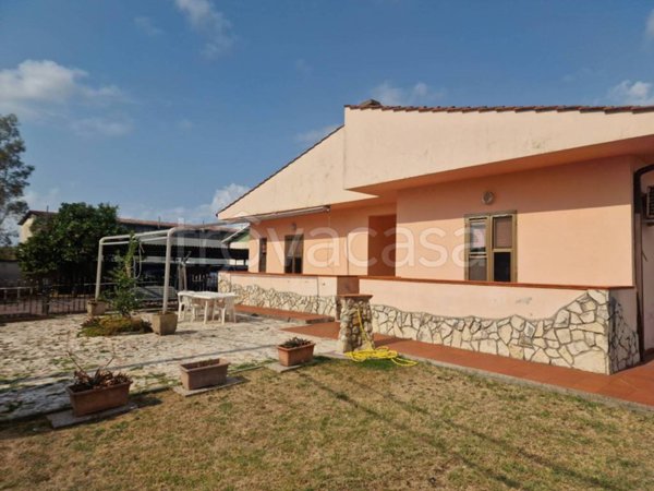 casa indipendente in vendita a Latina