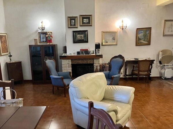 casa indipendente in vendita a Latina