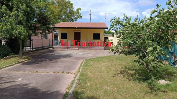 casa indipendente in vendita a Latina in zona Borgo Sabotino