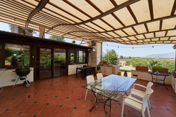 casa indipendente in vendita a Latina in zona Casal delle Palme