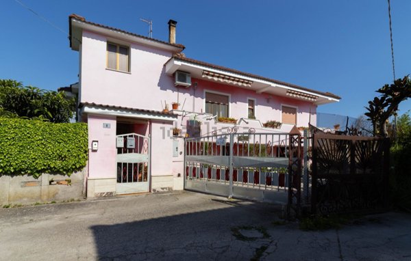 casa indipendente in vendita a Latina in zona Centro Città