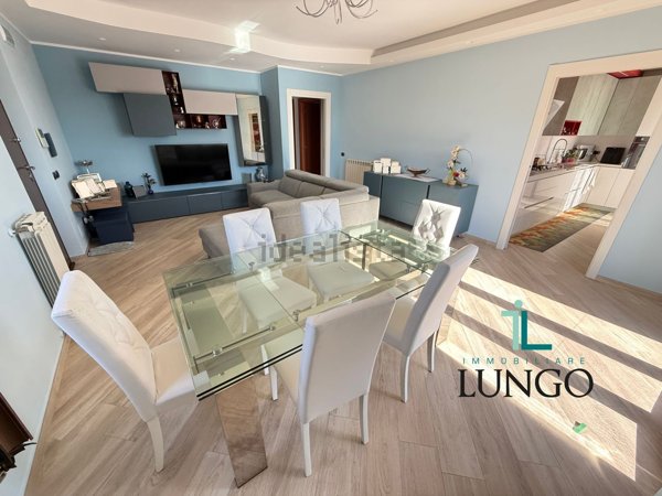 casa indipendente in vendita a Latina