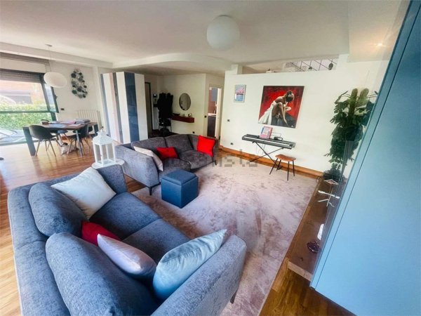 casa indipendente in vendita a Latina in zona Centro Città