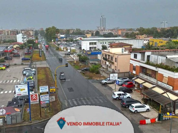 negozio in vendita a Latina