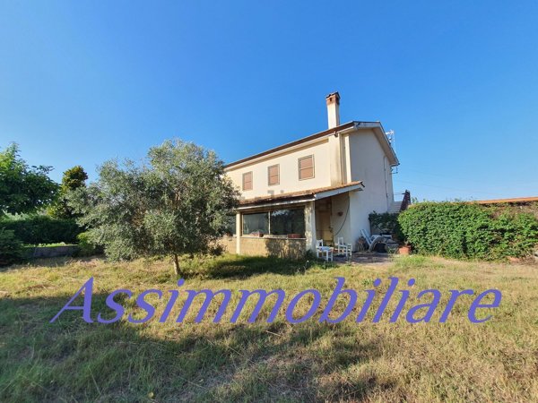 appartamento in vendita a Latina in zona Borgo Montello