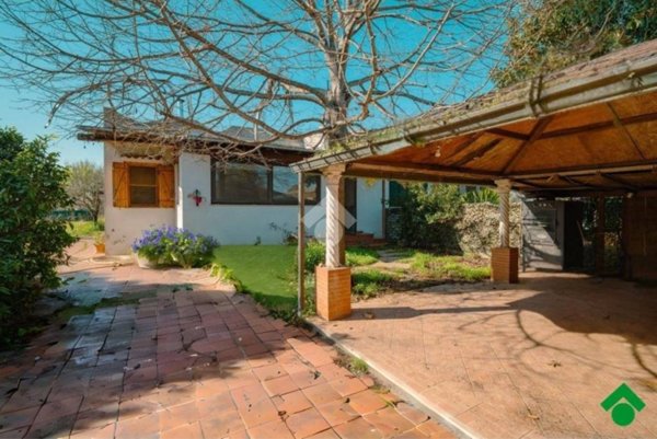 casa indipendente in vendita a Latina in zona Borgo Piave