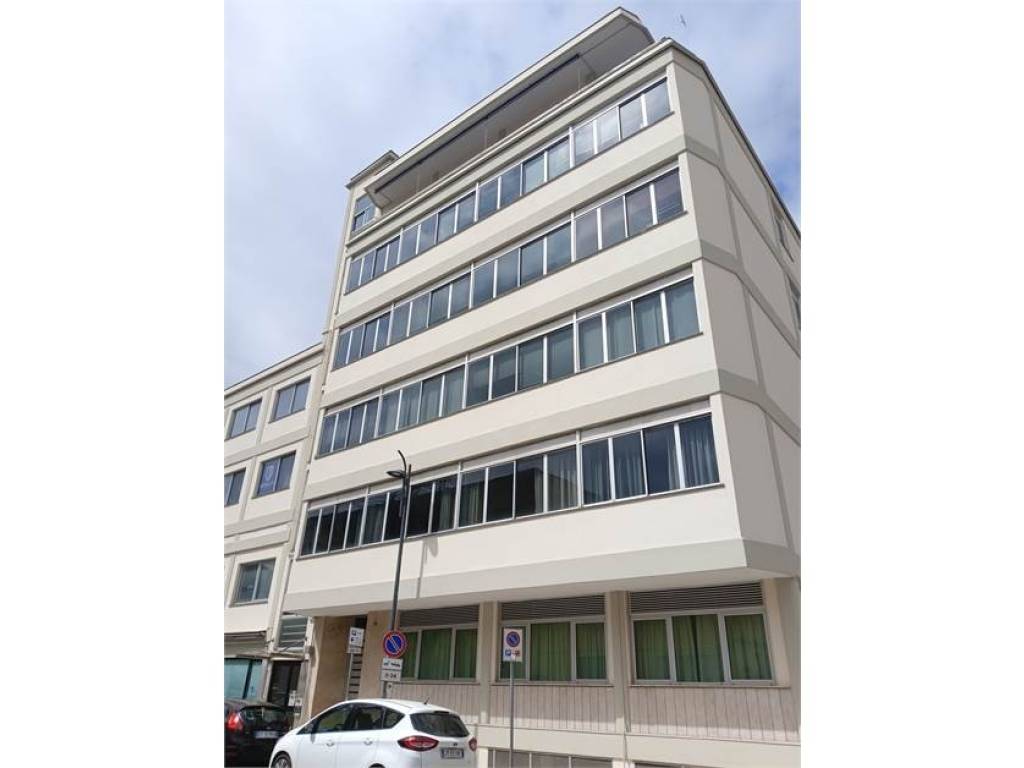 ufficio in vendita a Latina in zona Centro Città