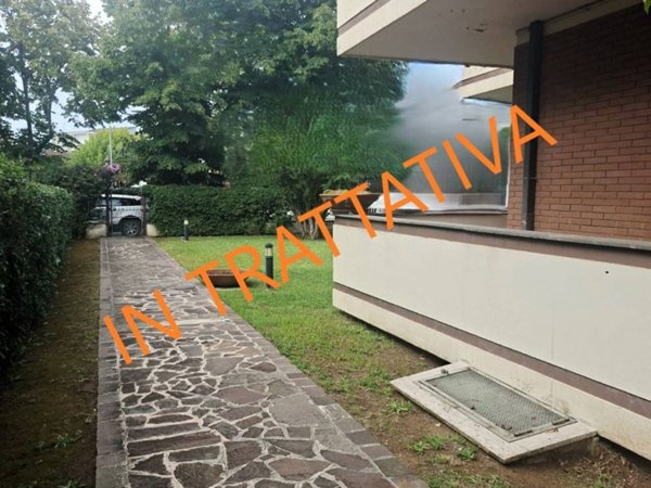 casa indipendente in vendita a Latina