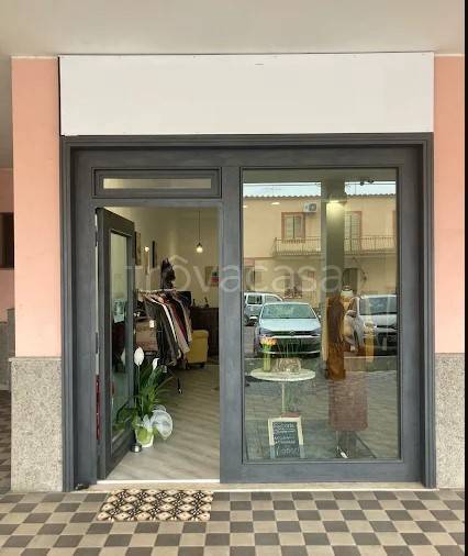negozio in vendita a Latina in zona Centro Città