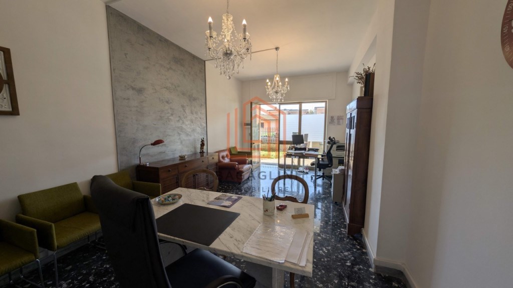 locale commerciale in vendita a Latina