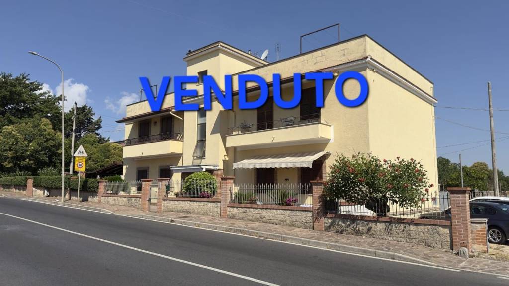 appartamento in vendita a Latina in zona Acciarella