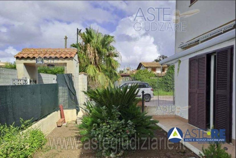 casa indipendente in vendita a Latina in zona Borgo Bainsizza