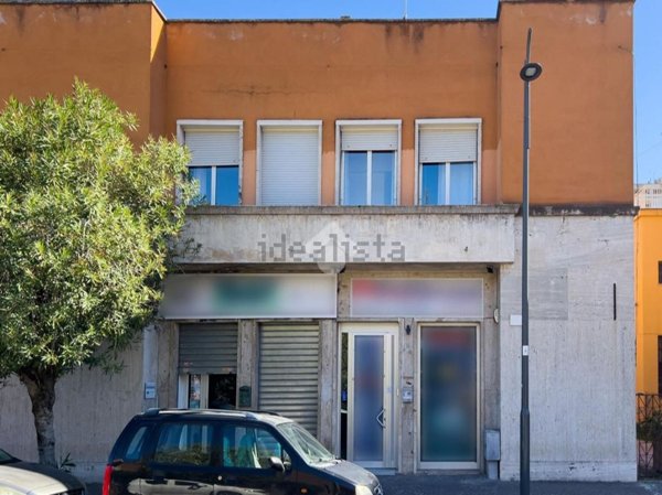 negozio in vendita a Latina