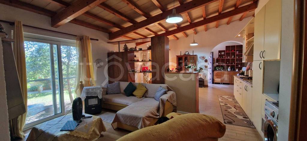 casa indipendente in vendita a Latina in zona Borgo Piave