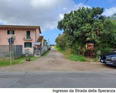 casa indipendente in vendita a Latina in zona Centro Città