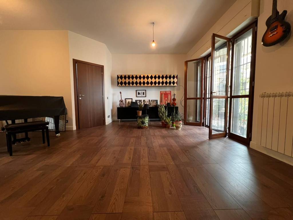 casa indipendente in vendita a Latina