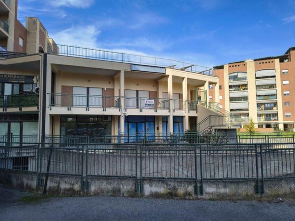 negozio in vendita a Latina