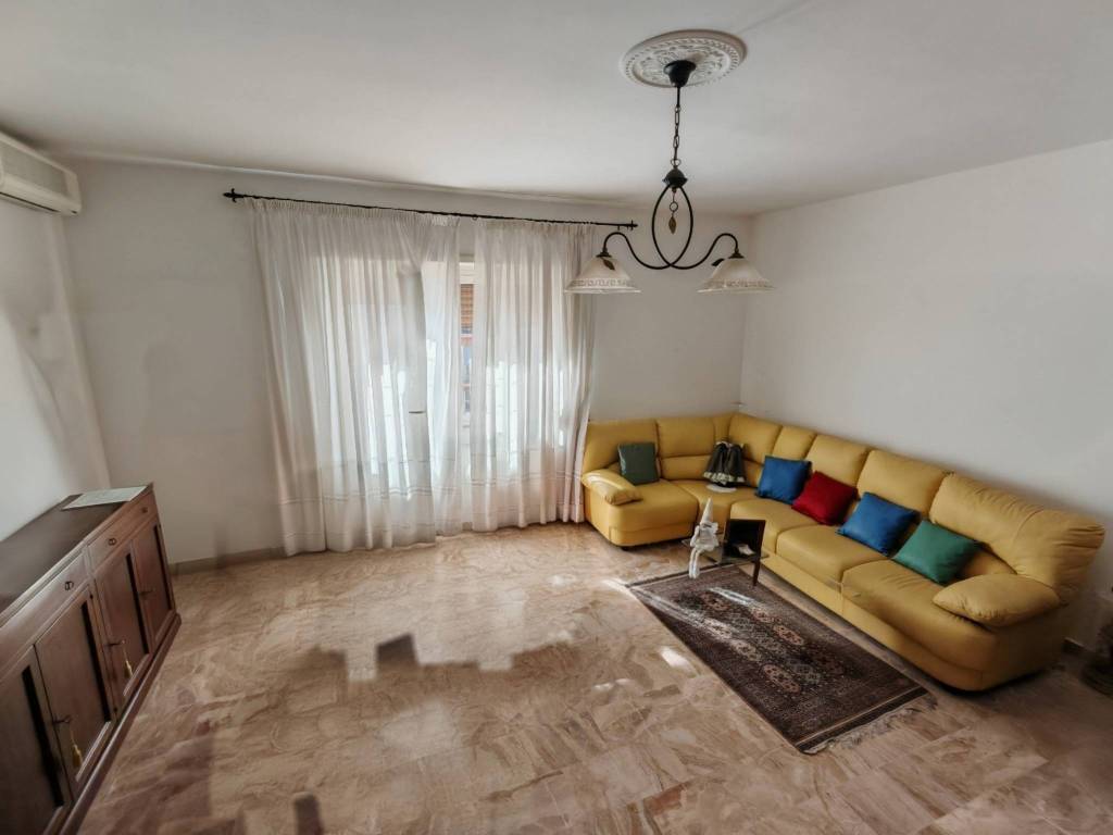 appartamento in vendita a Latina in zona Centro Città