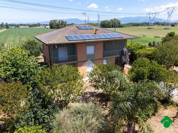 casa indipendente in vendita a Latina in zona Borgo Santa Maria