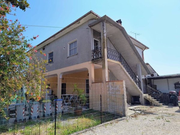 appartamento in vendita a Latina in zona Latina Scalo